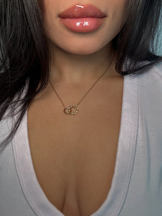 the interlace necklace