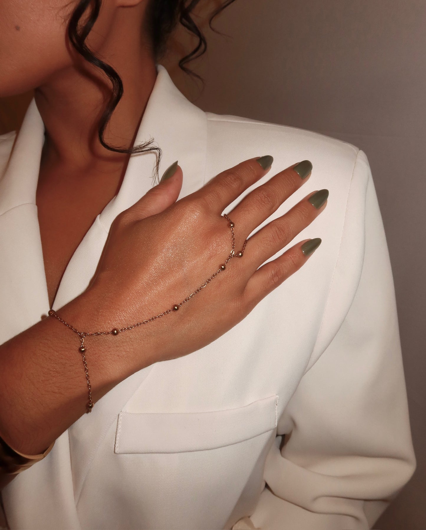 the signature hand chain